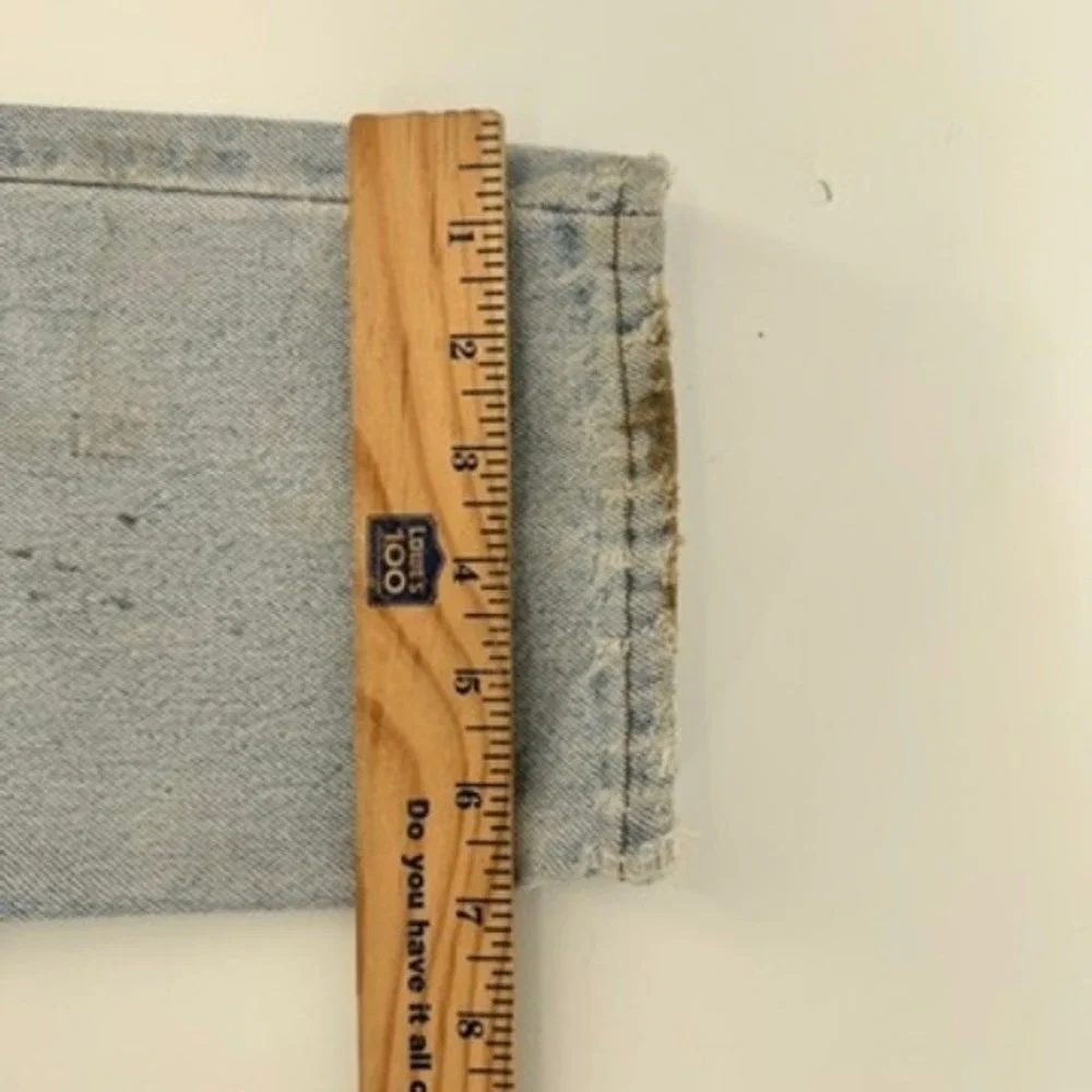 Vintage Y2K Levi's 550 Relaxed Fit Tapered Leg‎ Mens 34x32 Light Wash USA Made